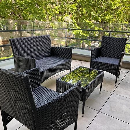 Skau Gajova Family Two Bedroom Apartment With A Terrace Free Parking Bratislava Bagian luar foto