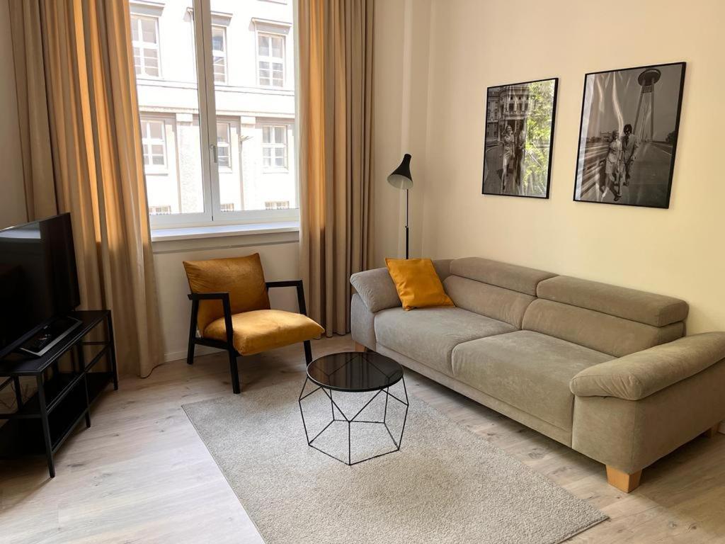 Skau Gajova Family Two Bedroom Apartment With A Terrace Free Parking Bratislava Bagian luar foto